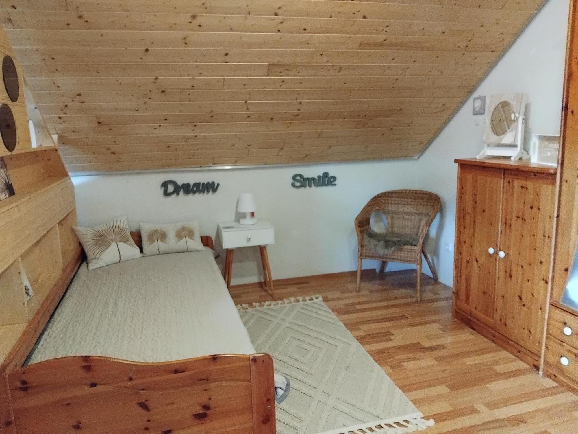 Ferienwohnung Monteurwohnung Pusteblume 杜德城 外观 照片